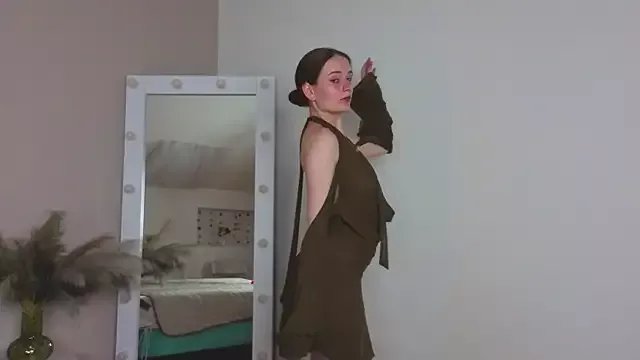 Freechat L1ittle_kitty_ on StripChat