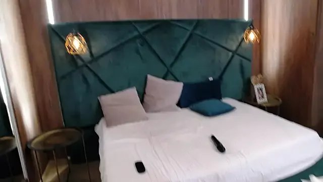 Freechat LisaCroft on StripChat