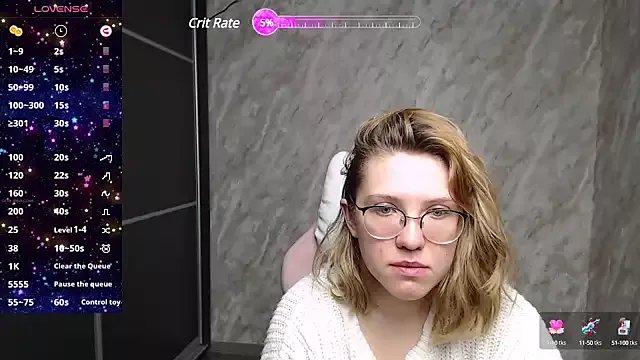 Freechat Reginasmilee on StripChat