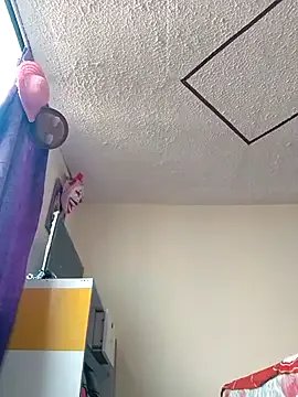 Freechat RubyEmerald on StripChat